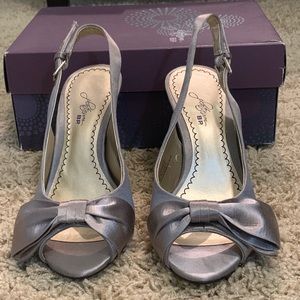 Nordstrom Platinum BP.| Satin Grey Heels with Bow